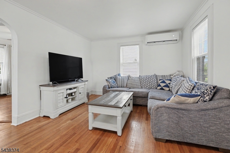 1312 Dewitt Ter