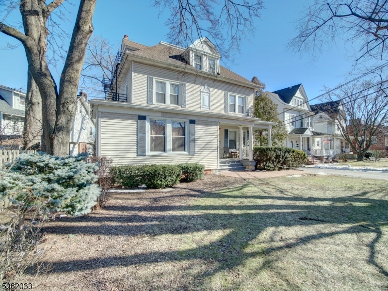 99 Valley Rd