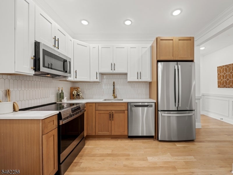 9 Morse Ave 1