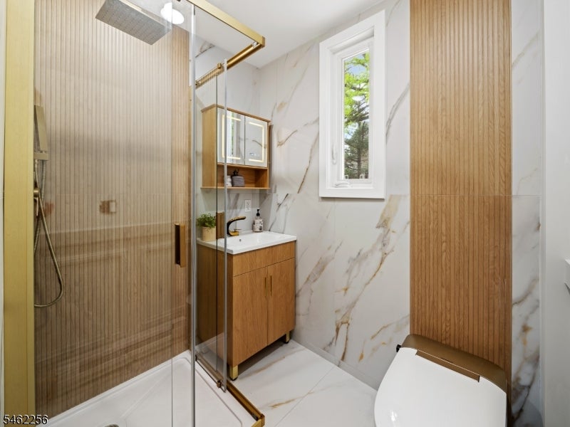 9 Morse Ave 1