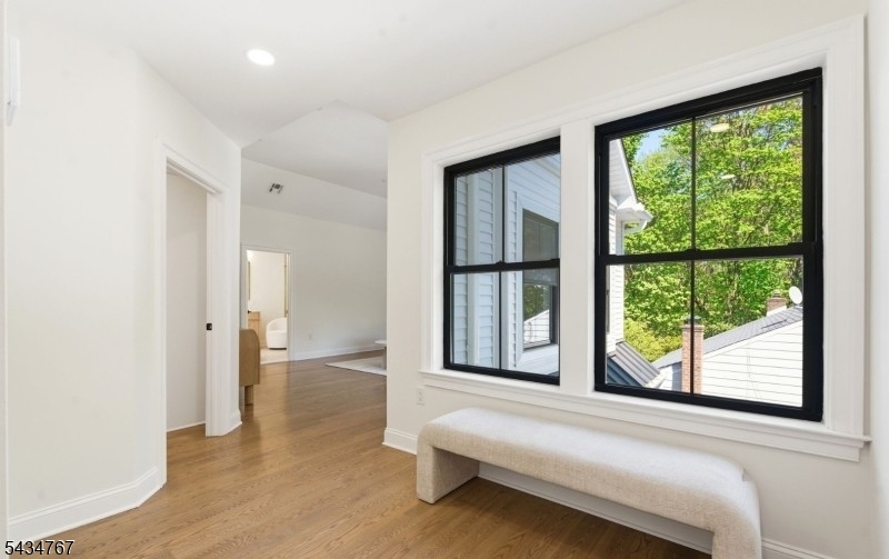 61 Hickory St