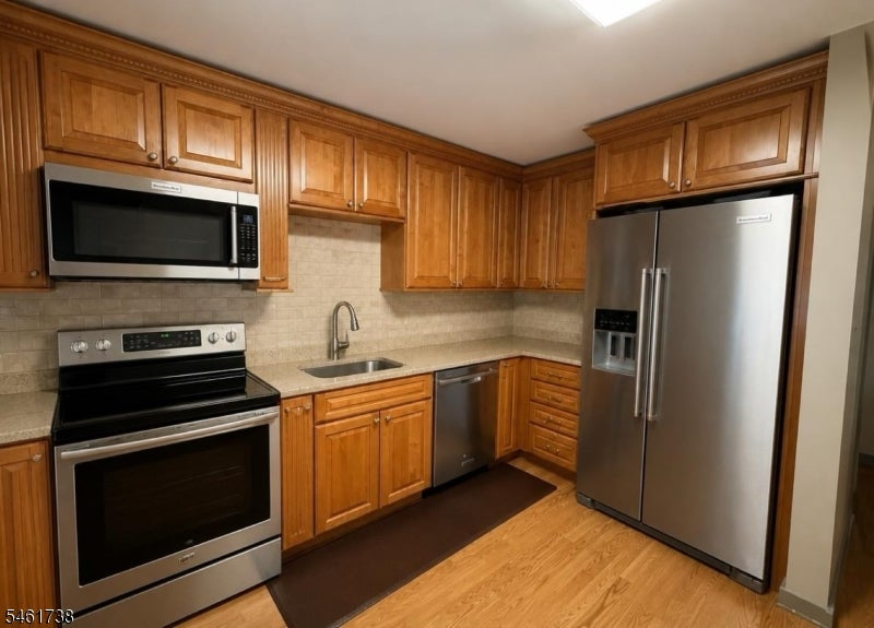106 Bonney Ct