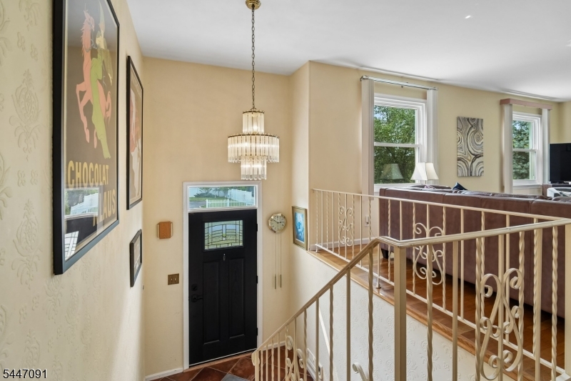 4 Elkin Dr