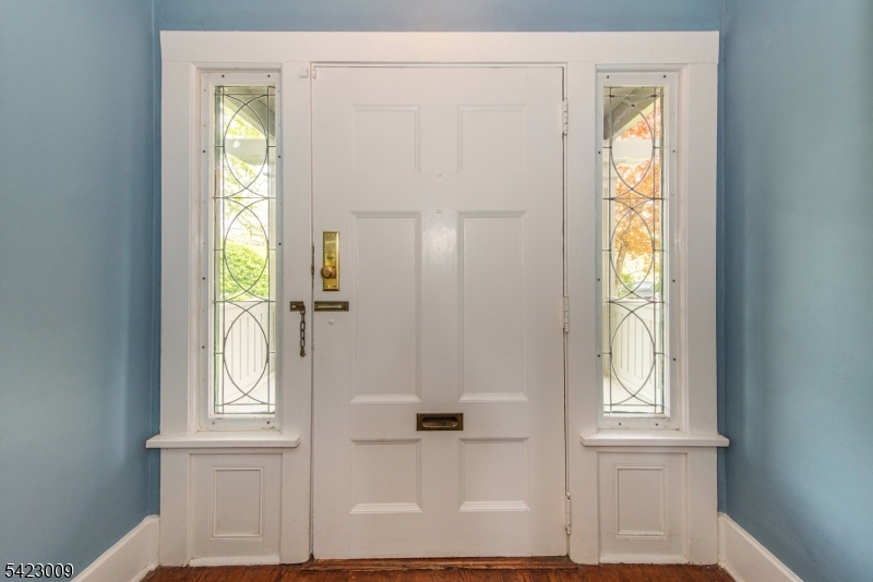 104 Gates Ave