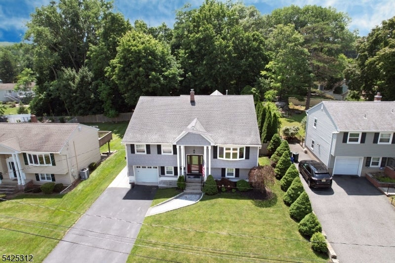 5 Butler Pl