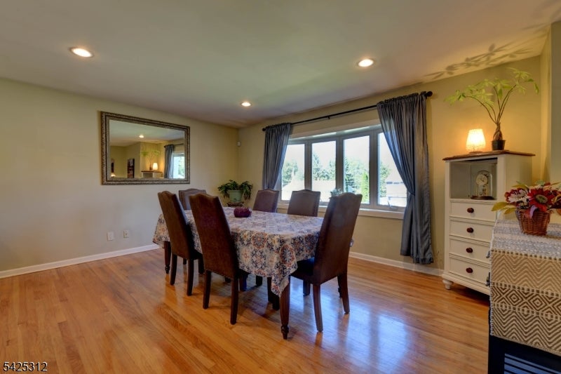 5 Butler Pl