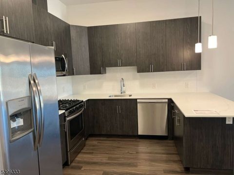 310 Madison Ave Elizabeth City NJ 07201