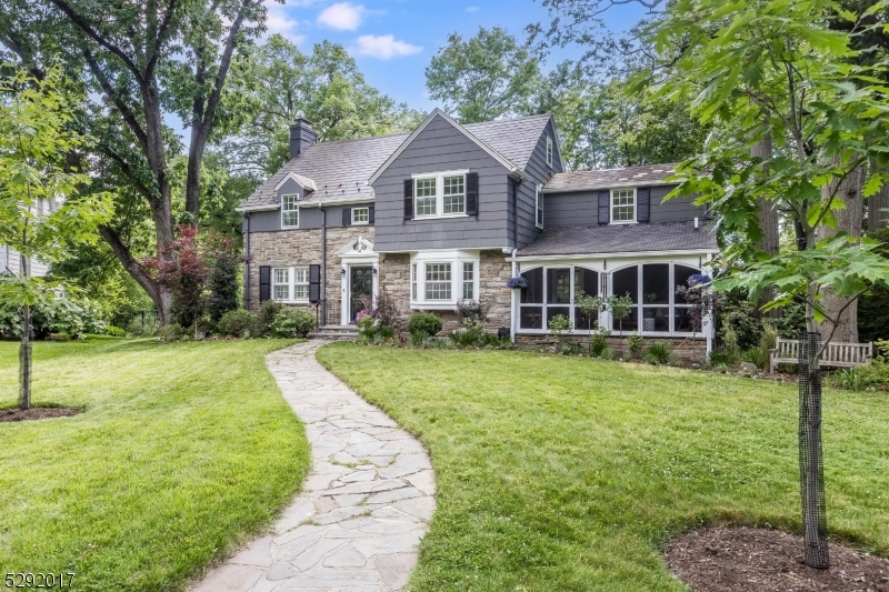 14 South Cres