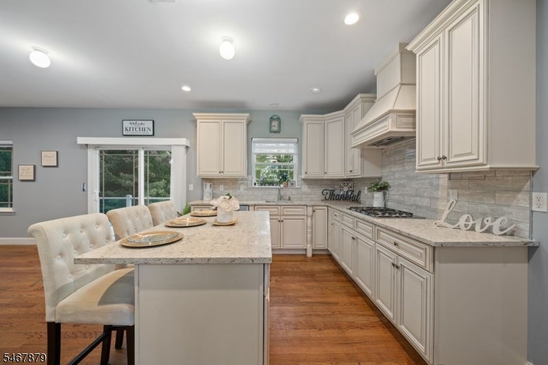 628 New Dover Rd