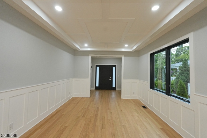 25 Green wood Avenue