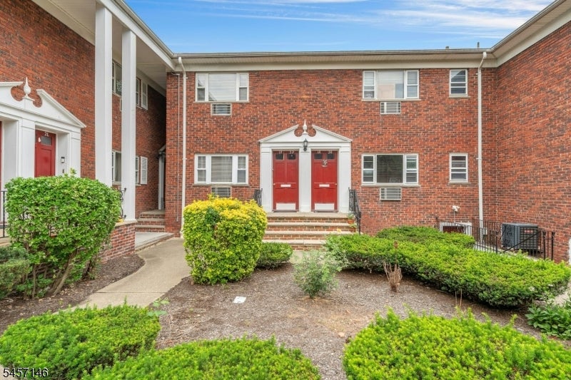 640 Franklin Ave 1P