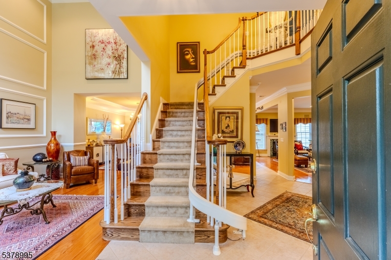 32 Jade Ln