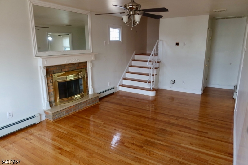 33 Fournier Crescent