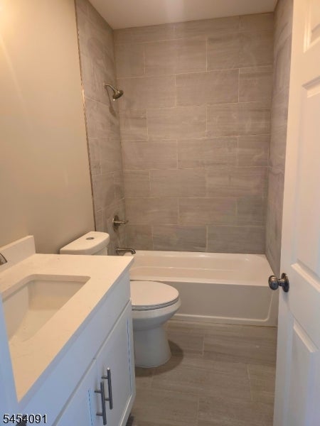 182 Chestnut St 2R