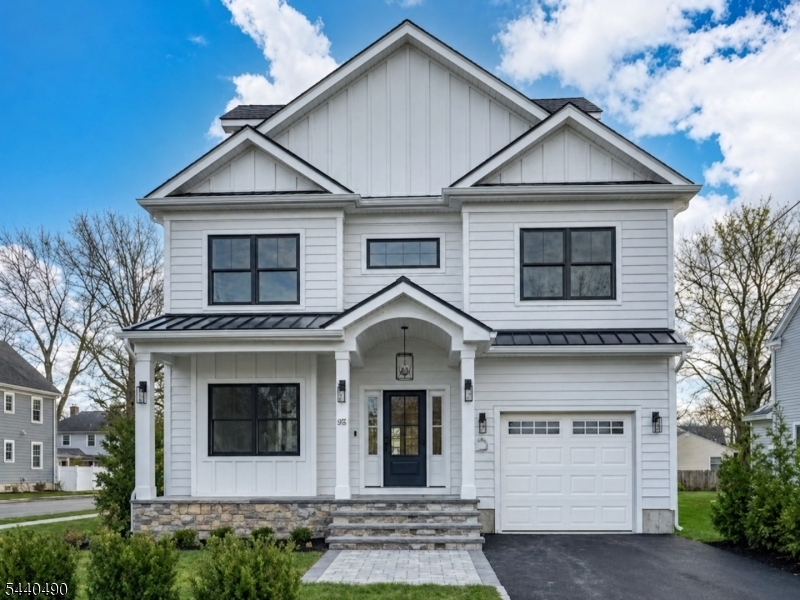 24 Lathrop Ave