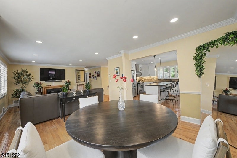 3 Rose Ct