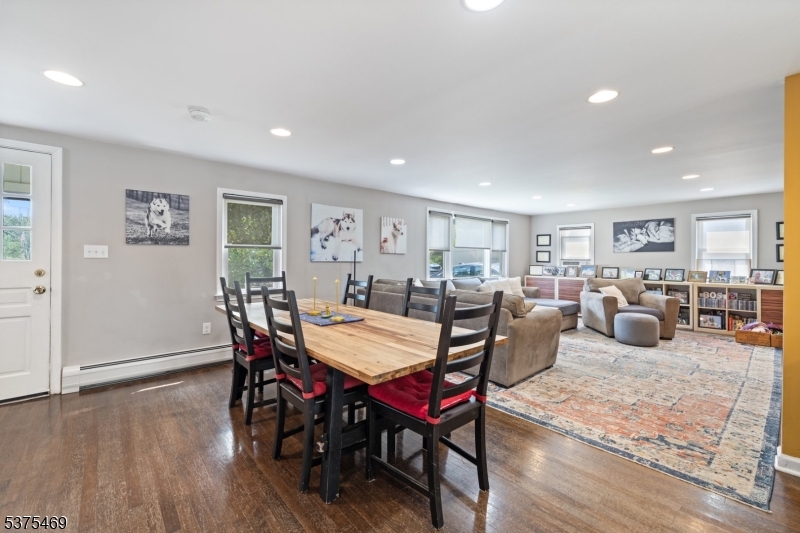 14 Holly Rd