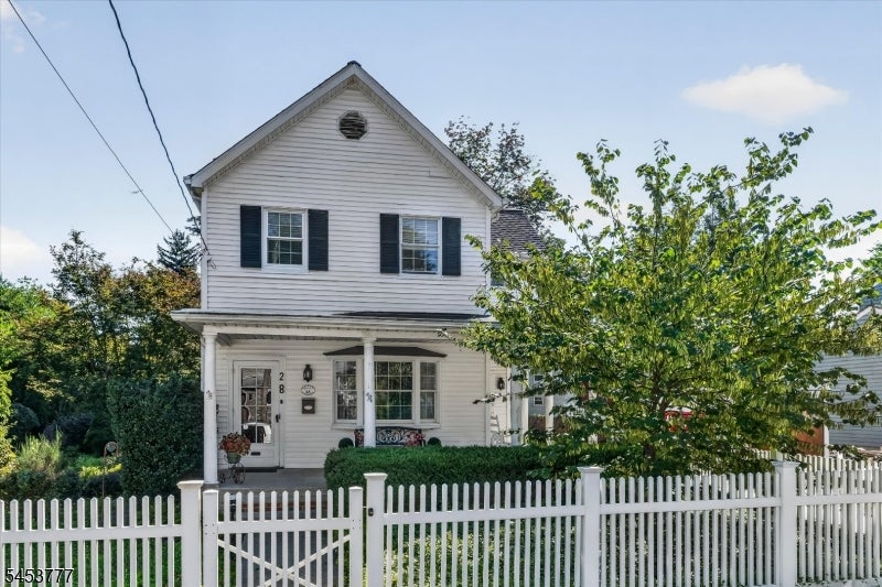 28 Leary Ave
