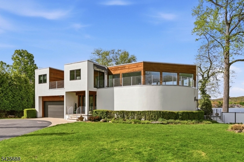 28 Glen Ct