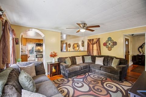 369 Queens Ct Ridgewood Village NJ 07450