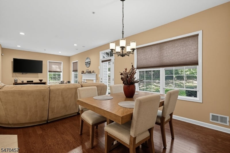 166 Brittany Ct 166