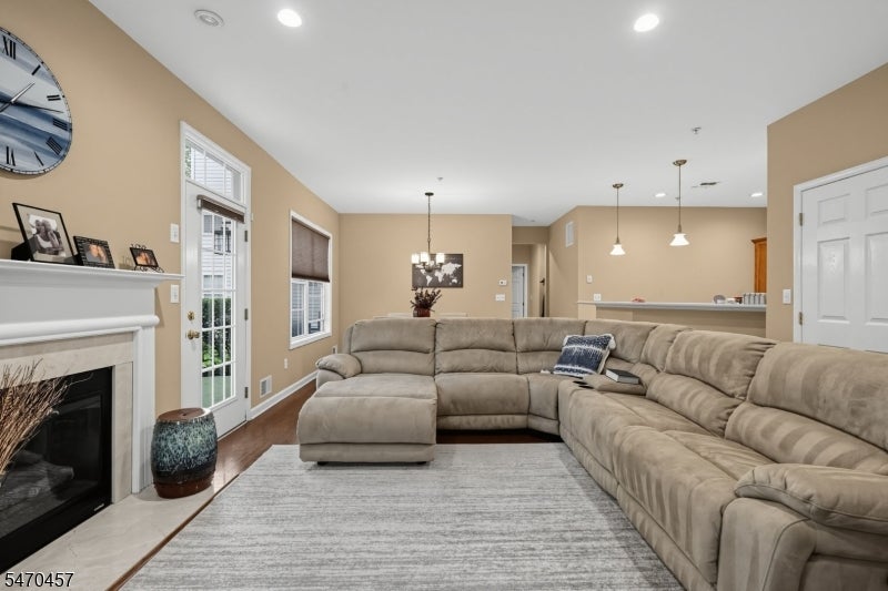 166 Brittany Ct 166