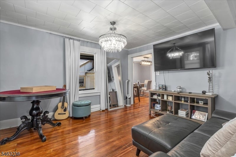 247 Jefferson Ave