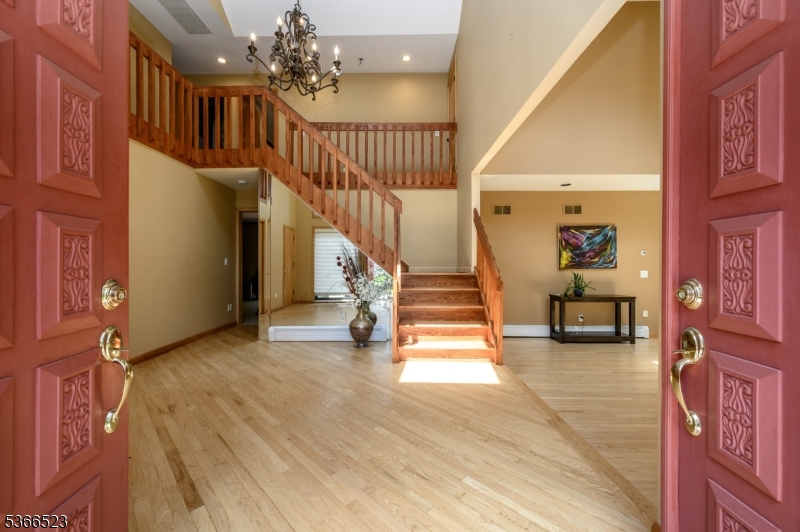 2 Malibu Dr