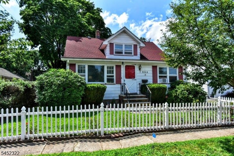 224 Romain Ave