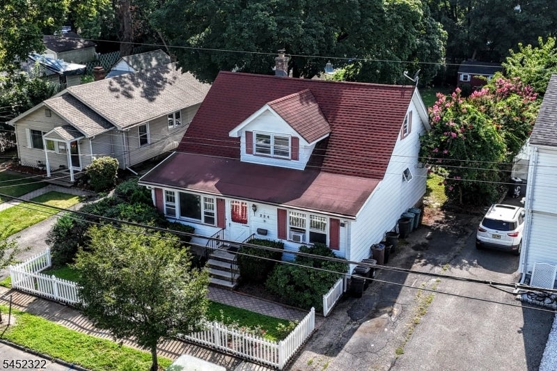 224 Romain Ave