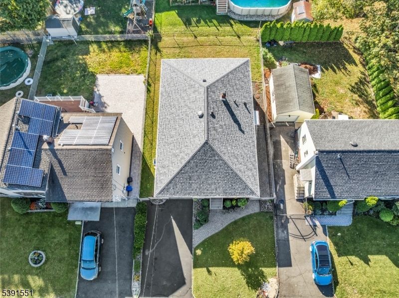 657 Summit Ave