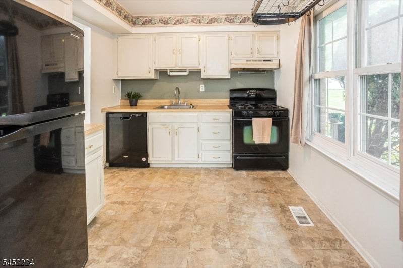 157 Cynthia Dr
