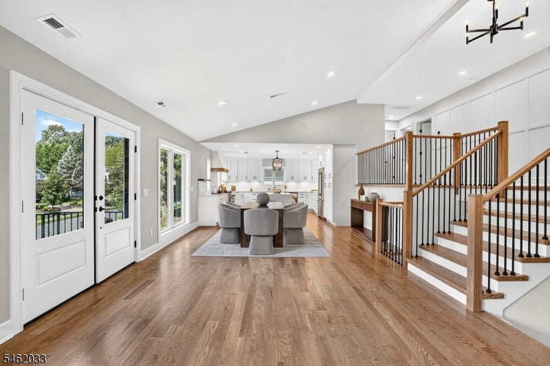 910 Minisink Way
