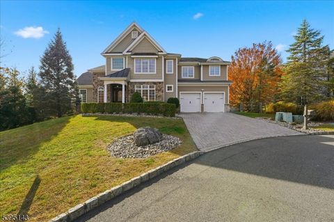 65 Overlook Rdg Oakland Boro NJ 07436