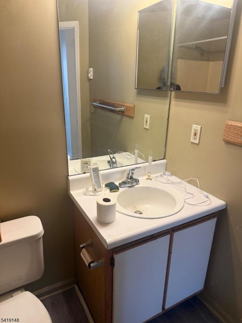 5105 Tudor Dr 05