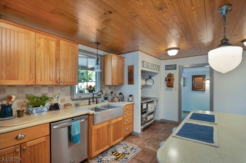 206 Mcpeek Rd