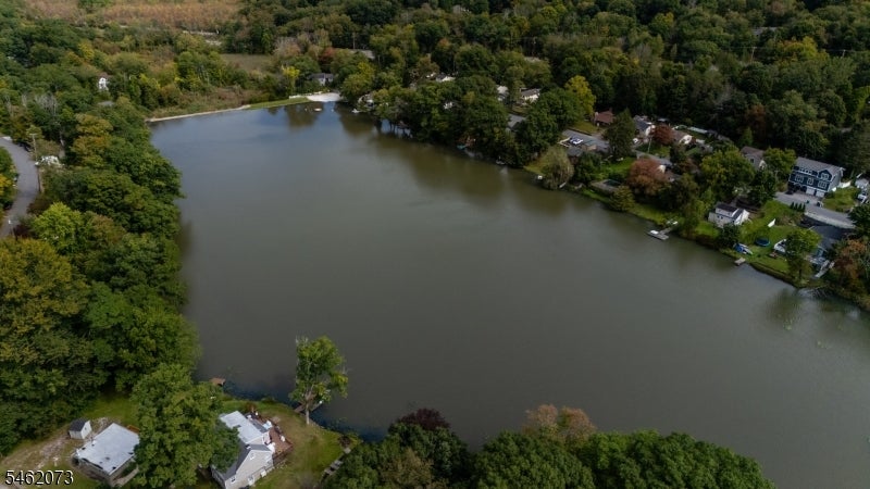 6 Oak Ln
