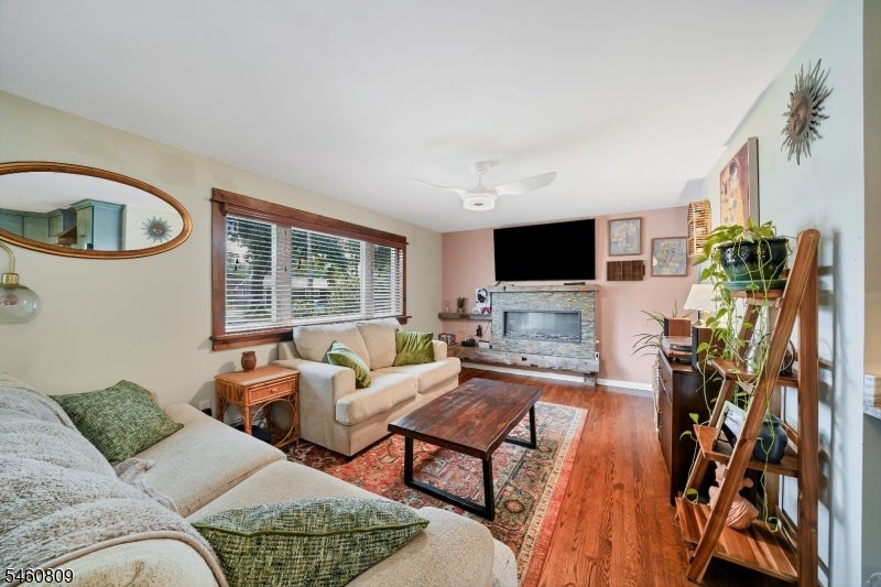 113 Carol Dr