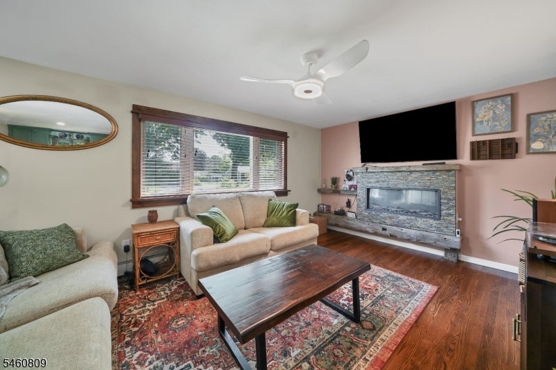 113 Carol Dr