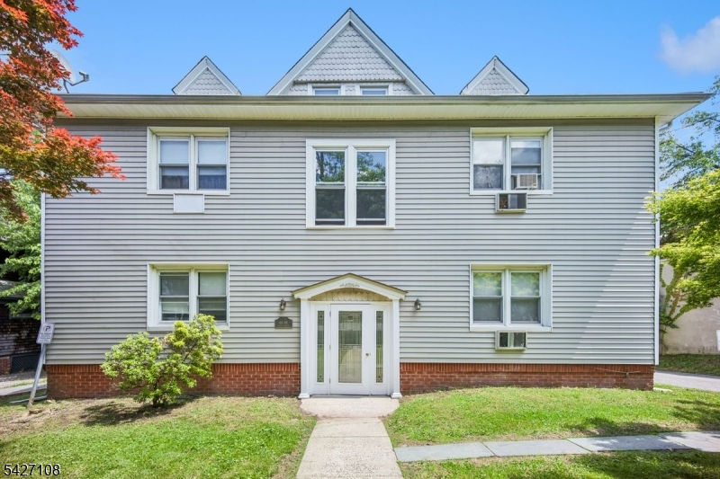 44-46 Gates Ave