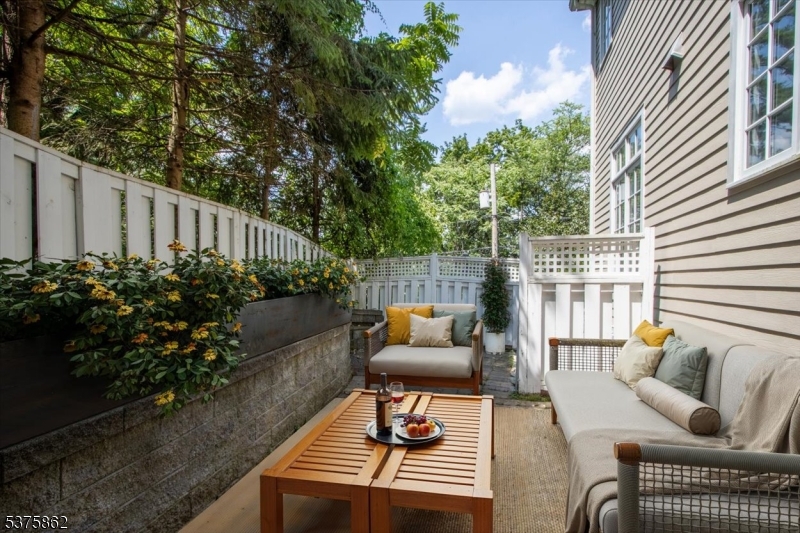 60 Chestnut St. 2