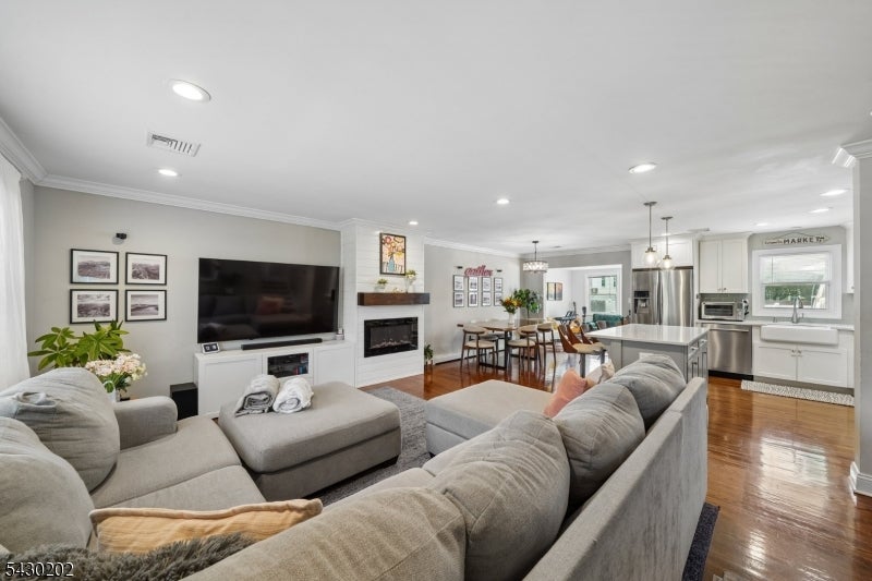 717 Prospect Ave