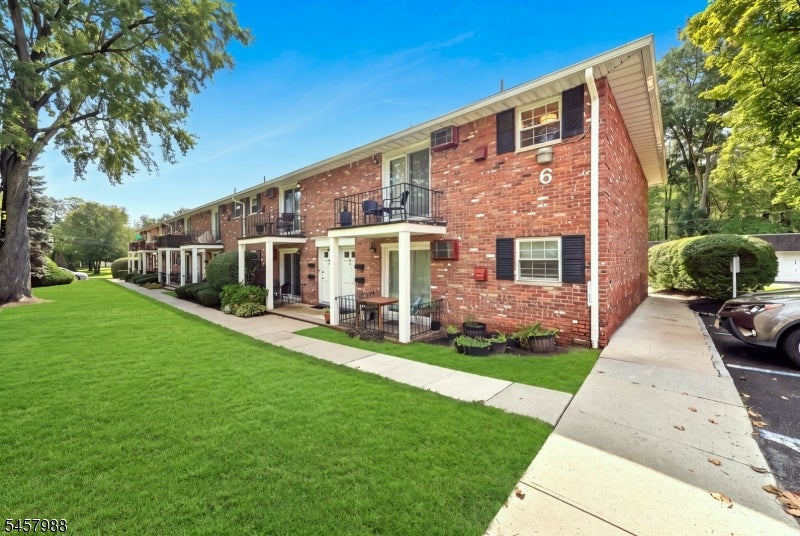 320 South Street 6L