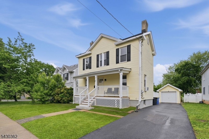 7 Fairview Ave