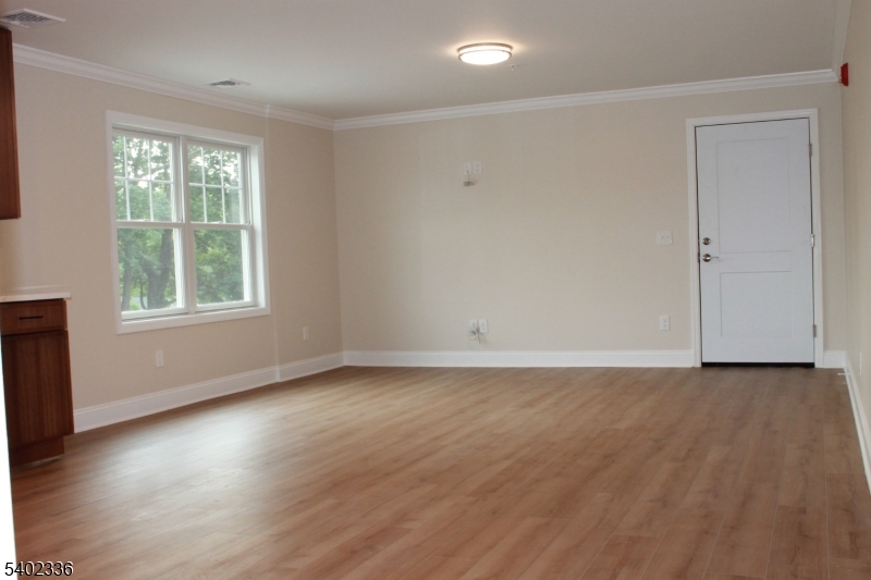 14 Burnham Rd Unit B B