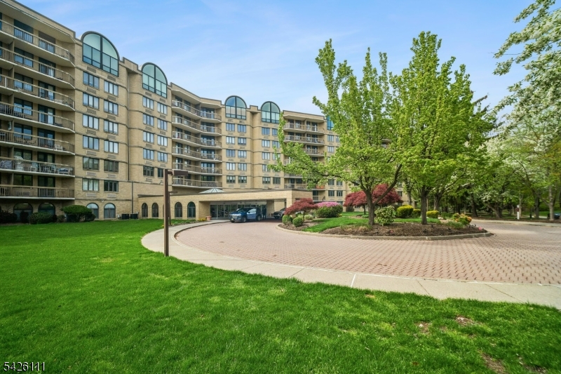 10 Smith Manor Blvd 114