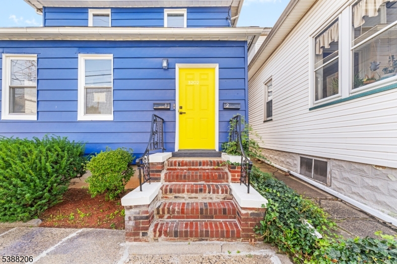 3202 Tremley Point Rd