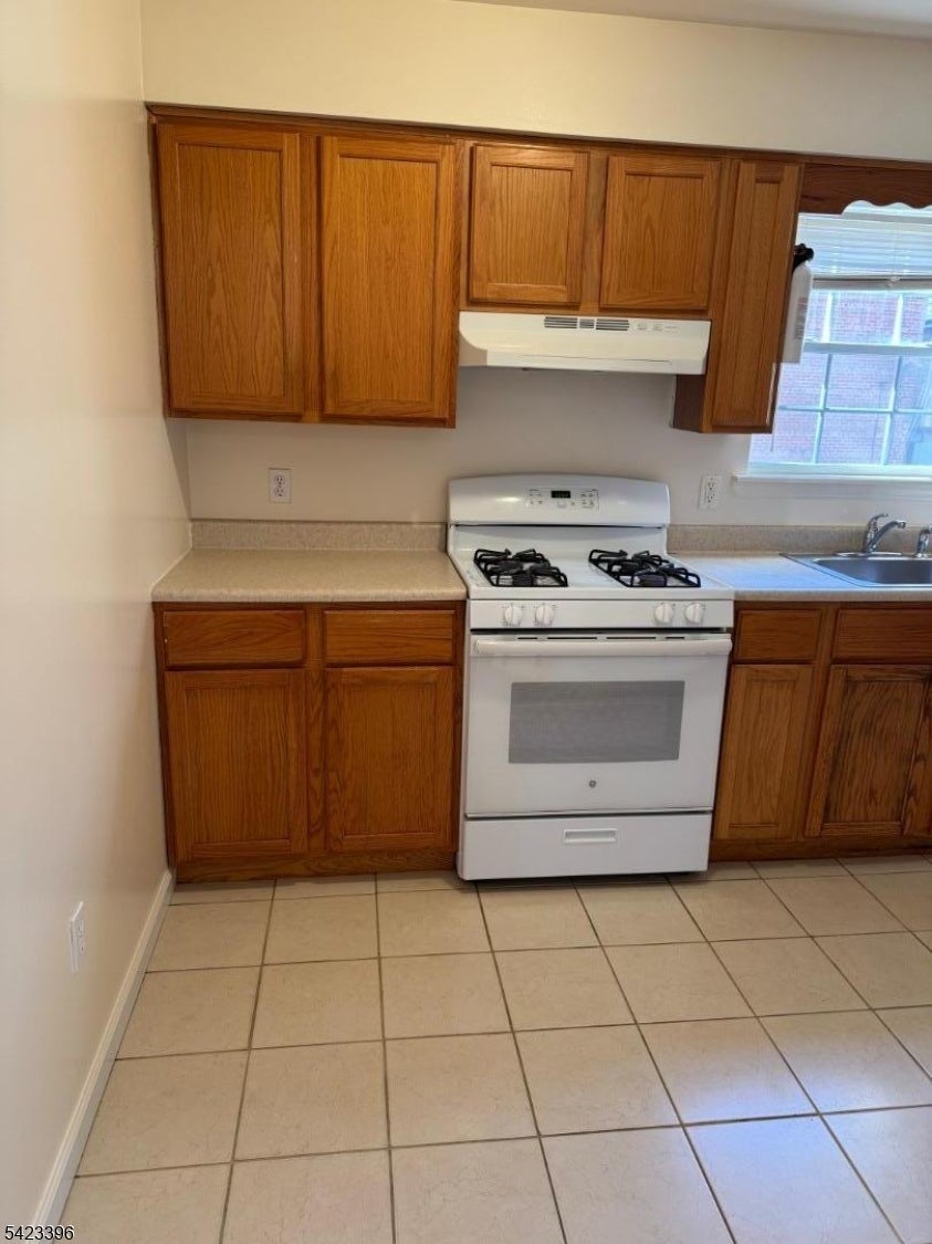 17 Parkway Dr 2