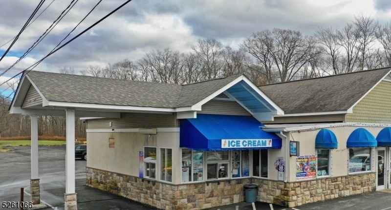 438 US Highway 206