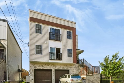 Photo for 313 Doyle St 2